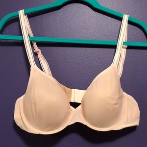 Victoria’s Secret LightlyLined PerfectCoverage Bra